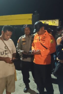 Tragedi Malam di Nabire: Hilang Kendali Saat Parkir, Truk Sampah Terjun ke Laut, Ayah dan Anak Tewas