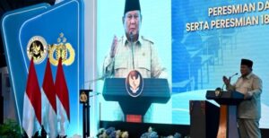 Presiden Prabowo Subianto meresmikan 1.072 Satuan Pelayanan Pemenuhan Gizi (SPPG) dan 18 Gudang Ketahanan Pangan Polri serta groundbreaking 107 SPPG Polri di SPPG Polri Palmerah, Jakarta, Jumat, 13 Februari 2026. Foto: BPMI Setpres/Cahyo