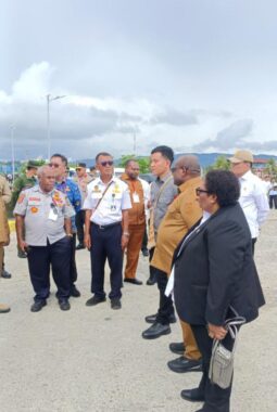 Pantau Pelabuhan Samabusa, Wapres Pastikan Nabire Siap Jadi Ibu Kota yang Mandiri