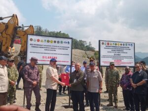 Jaksa Agung dan Menhan Turun Langsung, IUP PT Kristalin Eka Lestari Resmi Dicabut